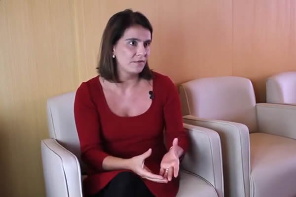 Parceria para o Desenvolvimento do Acionista e da Família Empresária PDA Juliana Costa Gonçalves